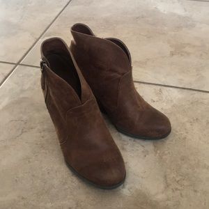 Daytrip brown wedge booties size 8